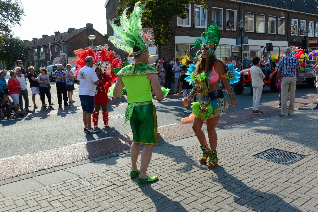 ../Images/Zomercarnaval Noordwijkerhout 2016 122.jpg